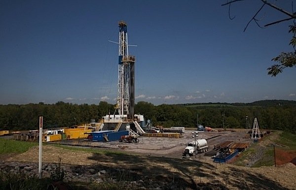 fracking-natural-gas-methane-emissions-EPA-University-Texas-EDIWeekly