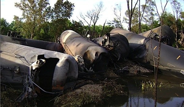tank-car-oil-transport-rail-Greenbrier-DOT111-crude-derailment-Lac-Megantic-EDIWeekly