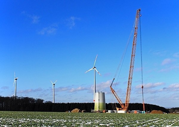 construction-wind-turbines-NextEra Energy-Goshen-Wind-Centre-Huron-County-Environment-Canada-EDIWeekly