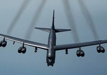 Engineered-Design-Insider-A Boeing B-52H Stratofortress in flight over the Persian Gulf Wiki CommonsOil-Gas-Automotive-Aerospace-Industry-Magazine The US successfully tested a hypersonic missle from a B-52H.