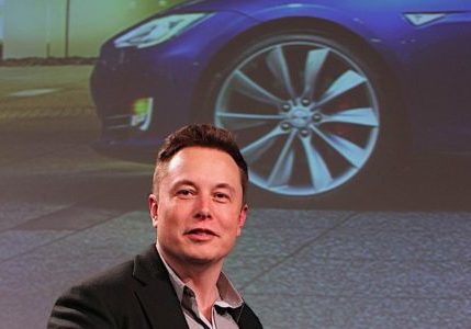 Engineered-Design-Insider-Elon Musk at presentationOil-Gas-Automotive-Aerospace-Industry-Magazine Elon Musk