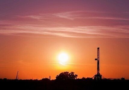 fracking-natural-gas-oil-drilling-hydraulic-LPG-Texas-GasFrac-EDIWeekly Texas Oil Drilling Platform at Sunset