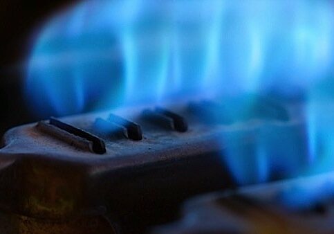 water-heater-gas-AOSmith-Fergus-manufacturing-EDIWeekly Blue flames